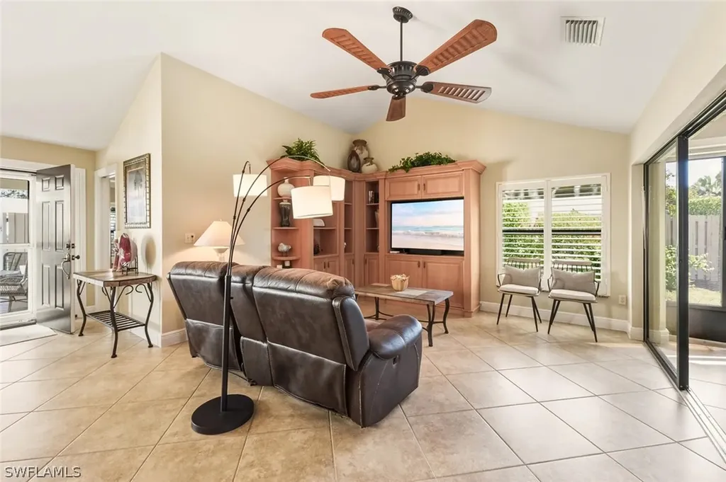 738 Reef Point Circle Naples FL 34108