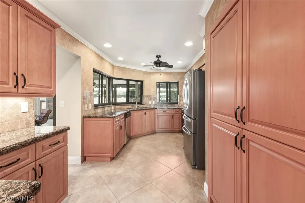 738 Reef Point Circle Naples FL 34108