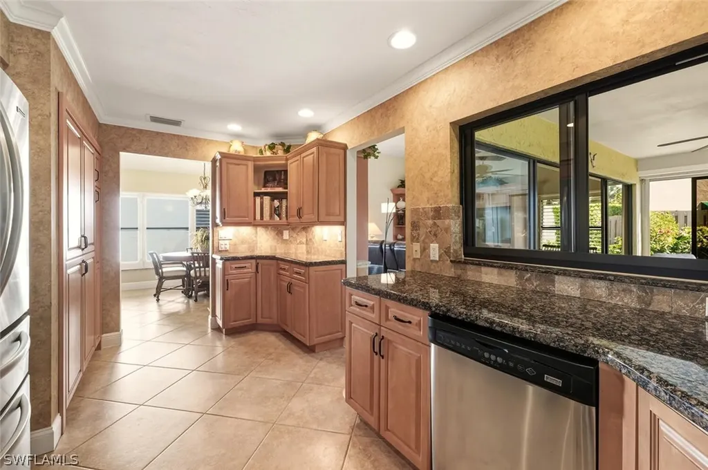 738 Reef Point Circle Naples FL 34108