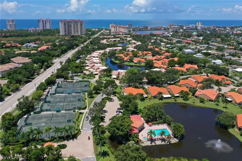 738 Reef Point Circle Naples FL 34108