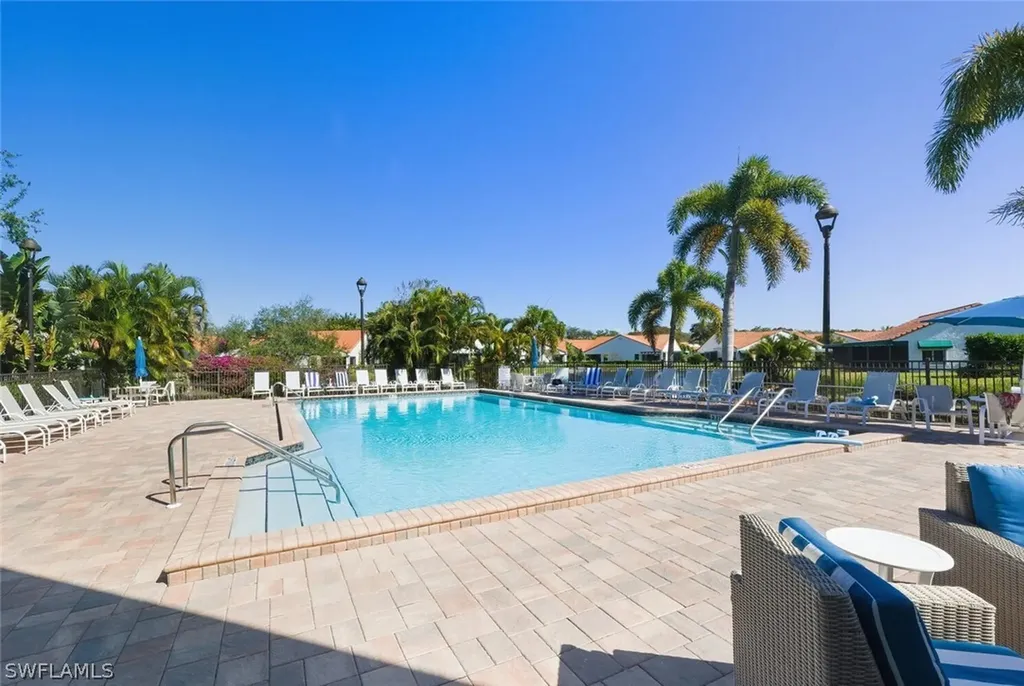 738 Reef Point Circle Naples FL 34108