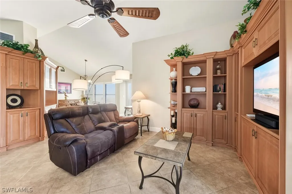 738 Reef Point Circle Naples FL 34108