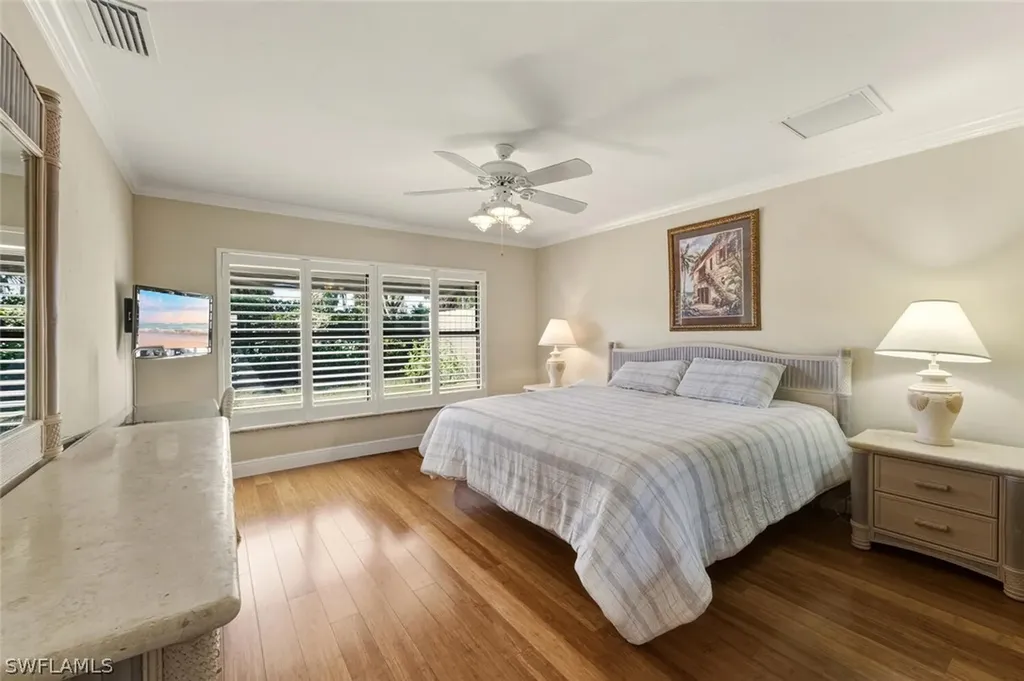 738 Reef Point Circle Naples FL 34108