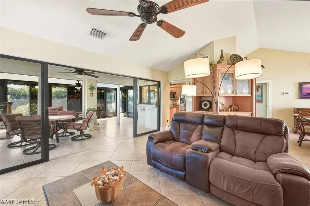 738 Reef Point Circle Naples FL 34108
