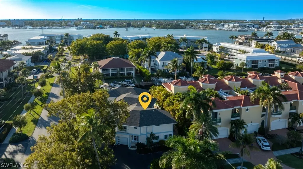 1495 Blue Point Avenue Naples FL 34102