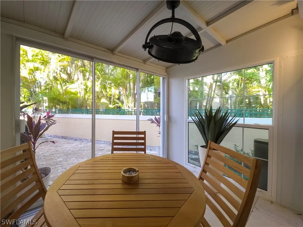 1495 Blue Point Avenue Naples FL 34102