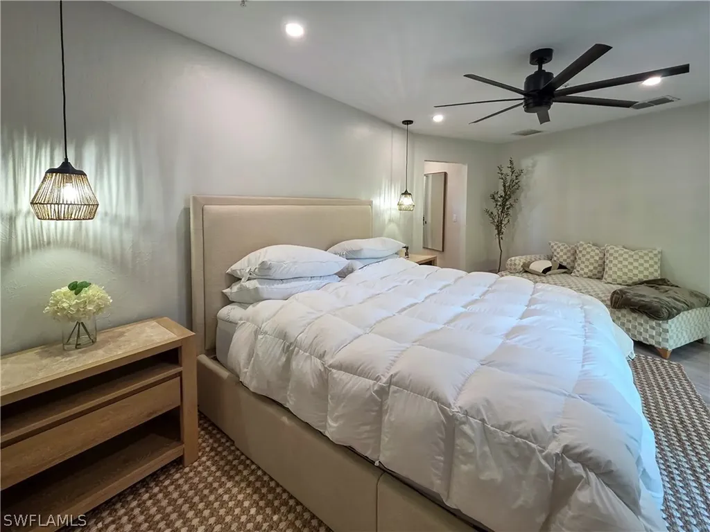 1495 Blue Point Avenue Naples FL 34102