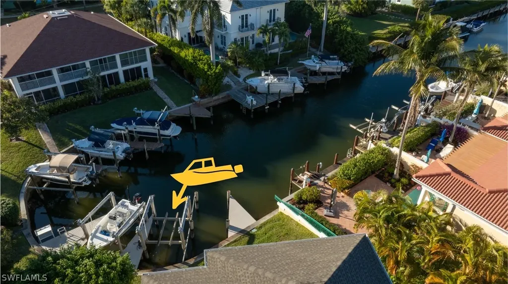 1495 Blue Point Avenue Naples FL 34102