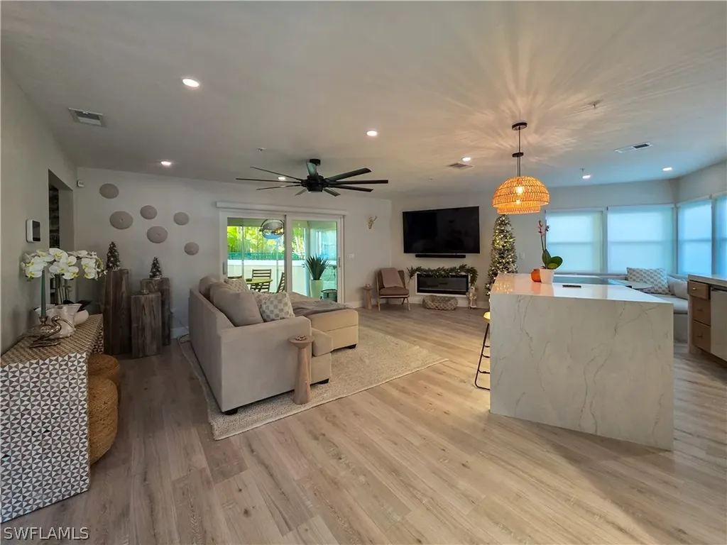 1495 Blue Point Avenue Naples FL 34102