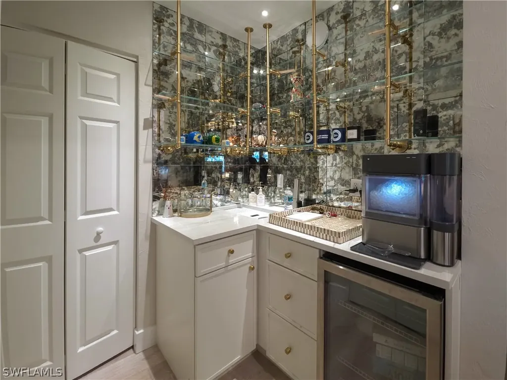 1495 Blue Point Avenue Naples FL 34102