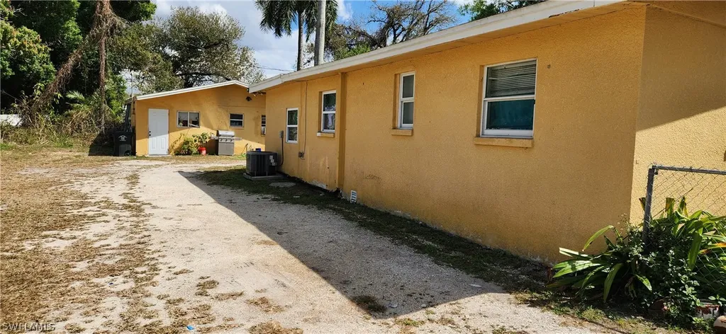 1423 Lura Avenue Fort Myers FL 33916