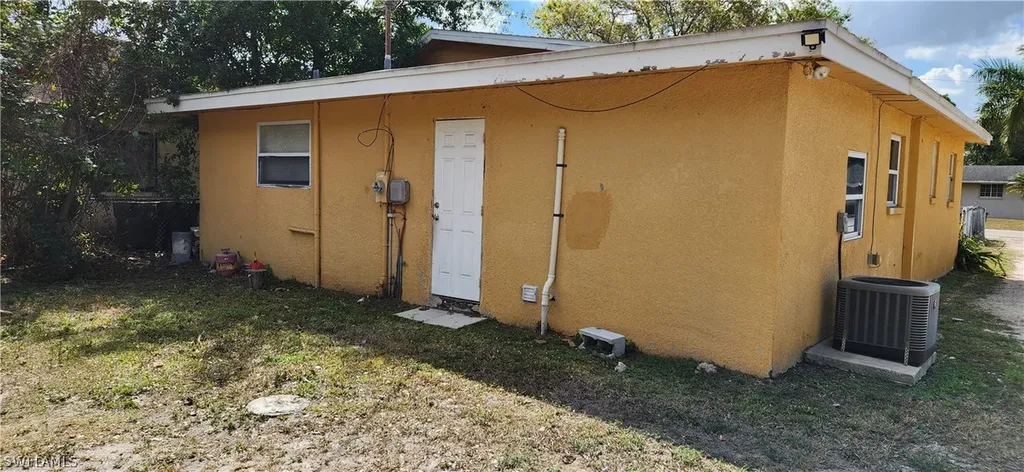 1423 Lura Avenue Fort Myers FL 33916