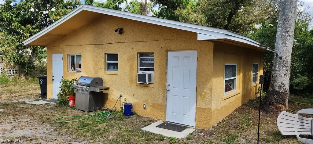 1423 Lura Avenue Fort Myers FL 33916