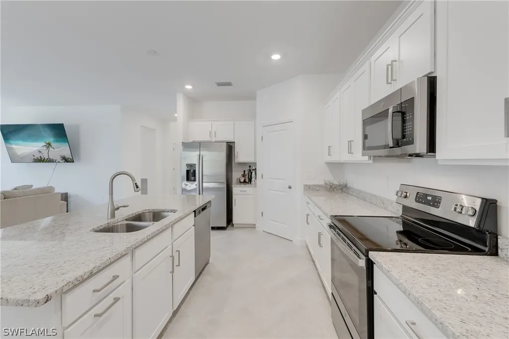 3160 Weston Manor Drive Alva FL 33920