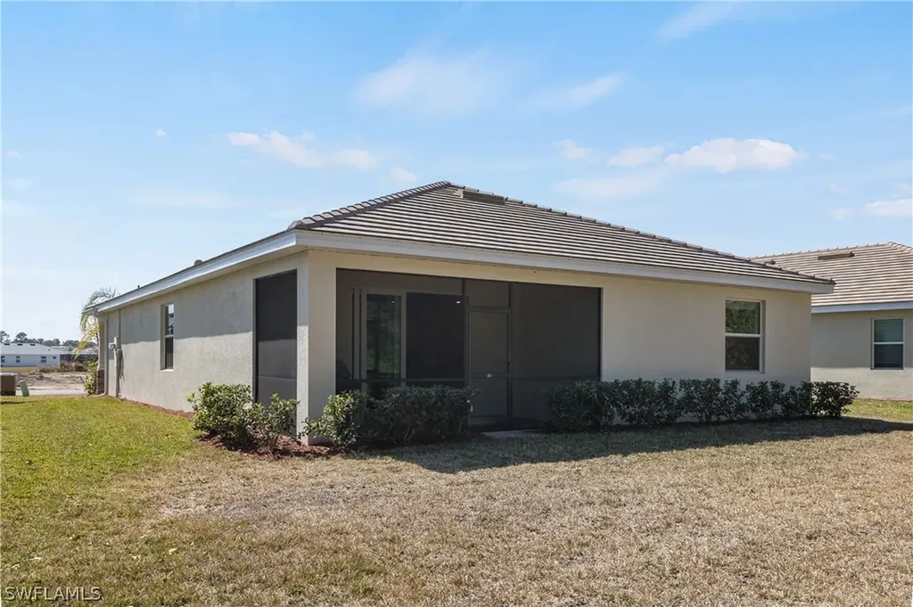 3160 Weston Manor Drive Alva FL 33920