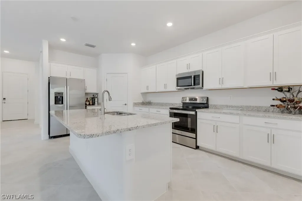 3160 Weston Manor Drive Alva FL 33920