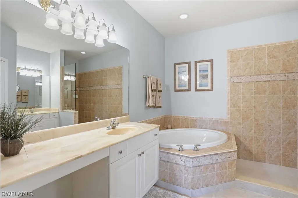 4620 Winged Foot Court Naples FL 34112