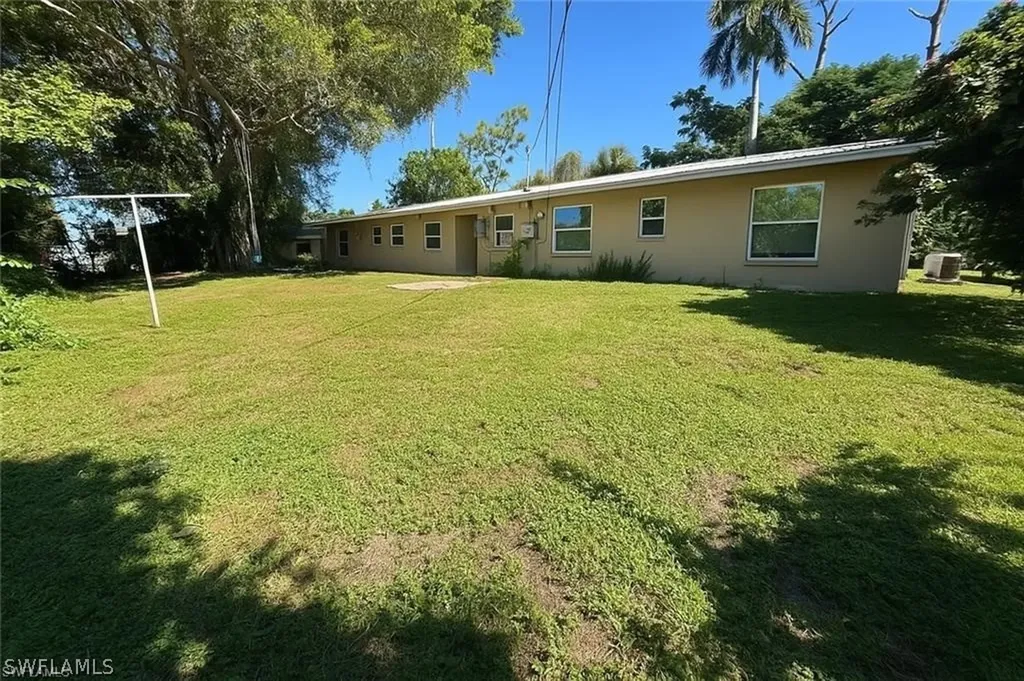 5440 / 5444 11th Avenue Fort Myers FL 33907