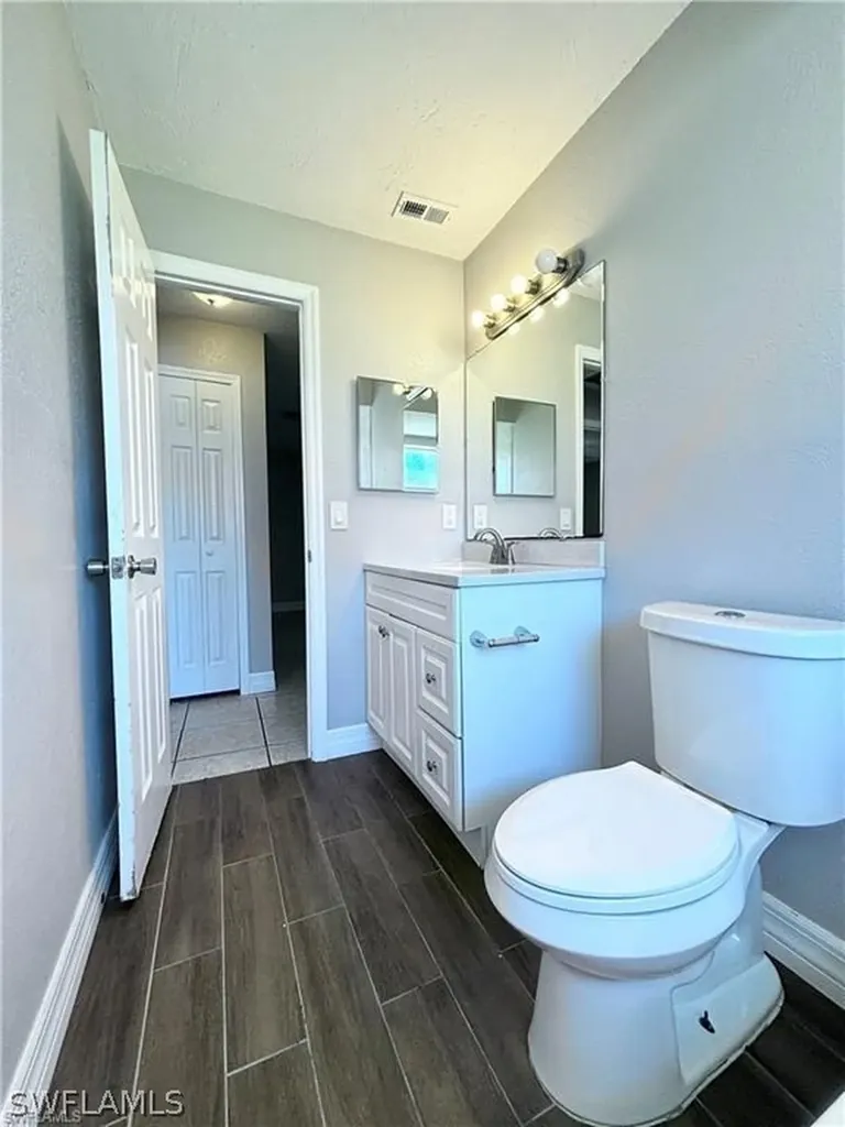 5476 / 5478 Avenue C Bokeelia FL 33922