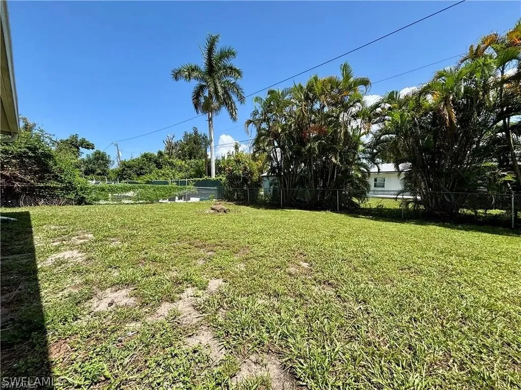 5476 / 5478 Avenue C Bokeelia FL 33922