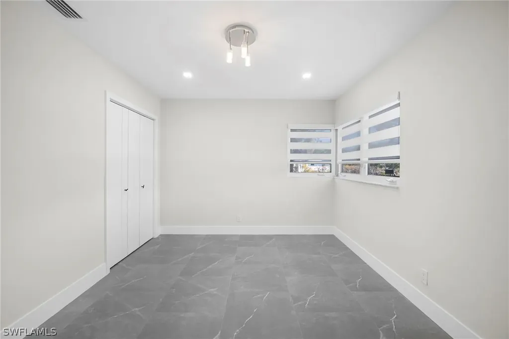 47 River Court Naples FL 34110