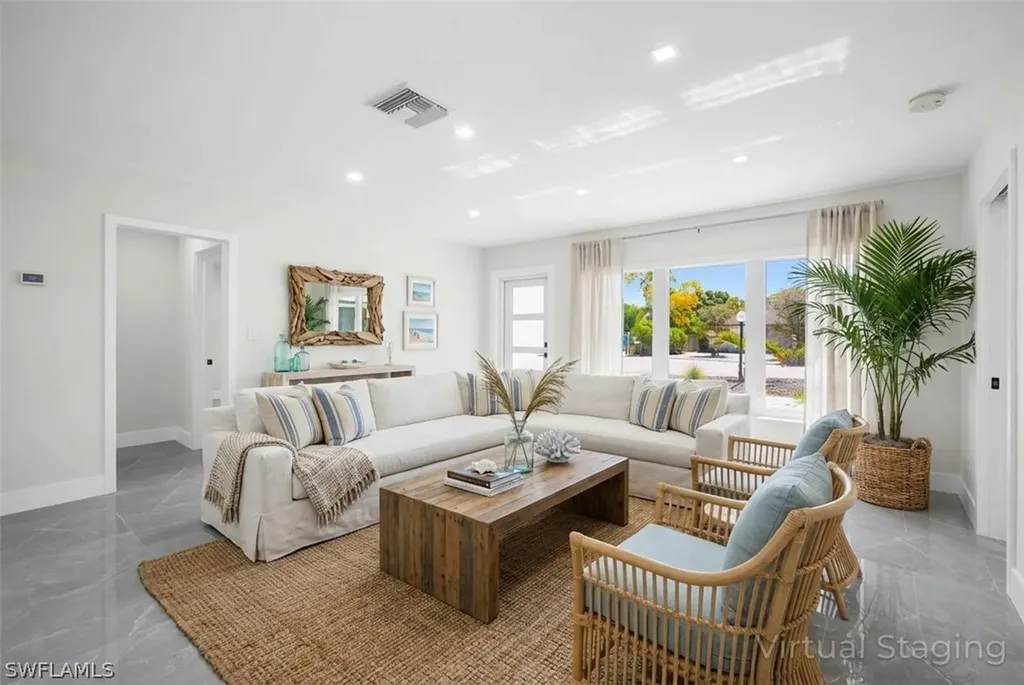 47 River Court Naples FL 34110