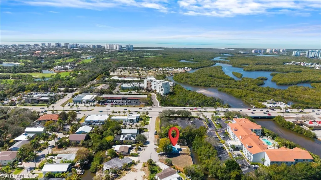 47 River Court Naples FL 34110