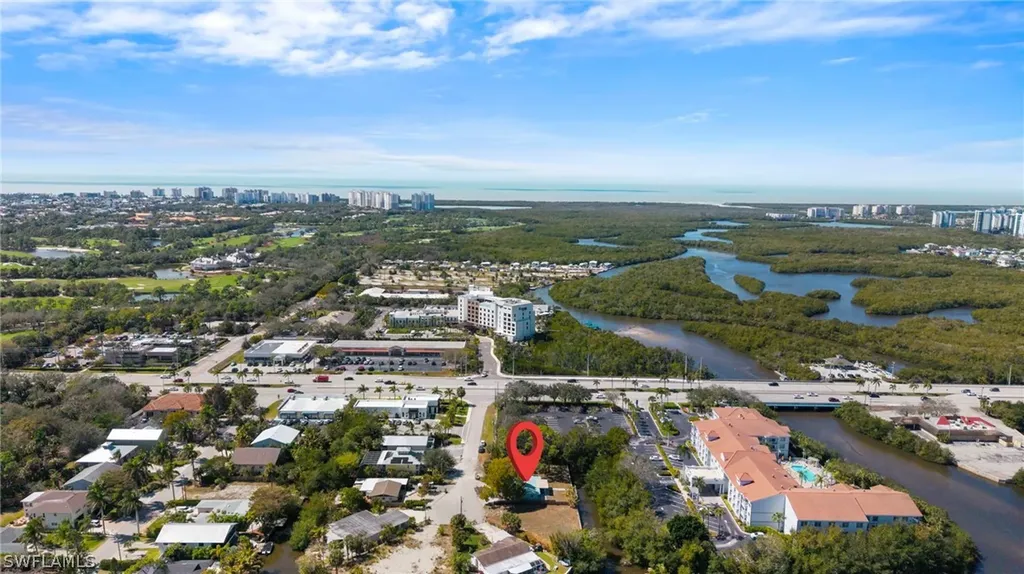 47 River Court Naples FL 34110