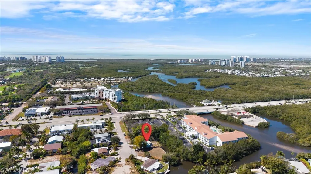 47 River Court Naples FL 34110