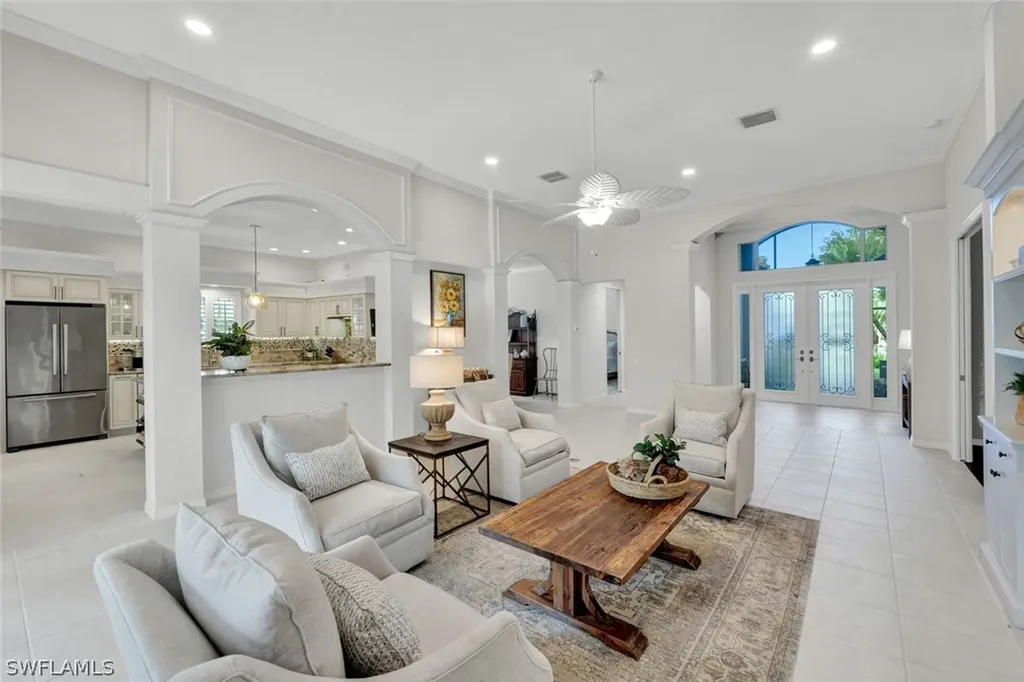 Naples FL, 9134 Troon Lakes Drive