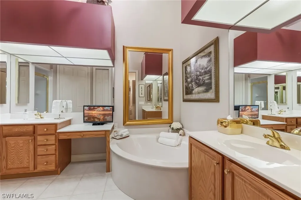 4970 Westchester Court Naples FL 34105