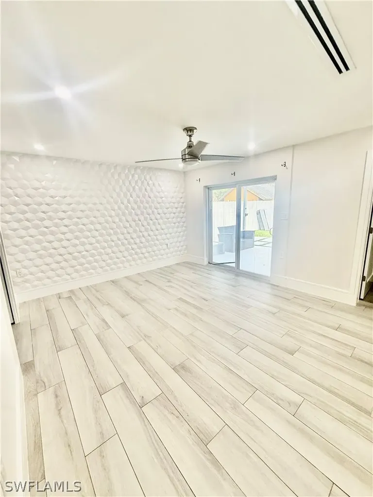 733 Pine Cone Lane Naples FL 34104