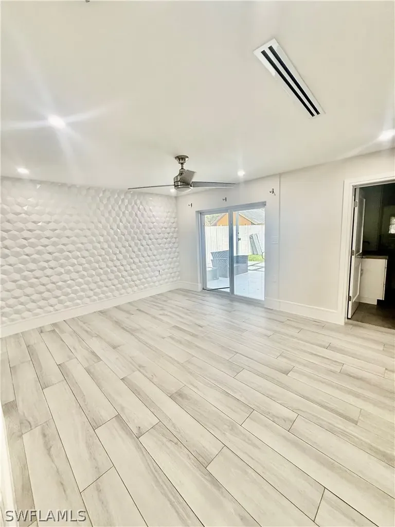 733 Pine Cone Lane Naples FL 34104
