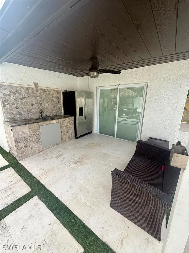 733 Pine Cone Lane Naples FL 34104