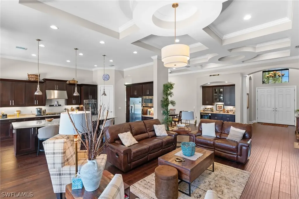 9012 Sorreno Court Naples FL 34119