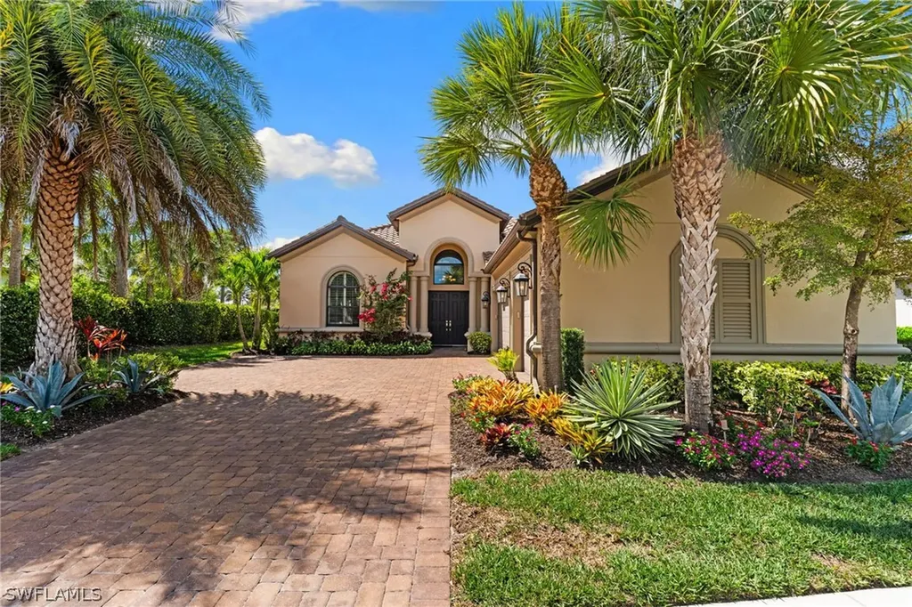 9012 Sorreno Court Naples FL 34119