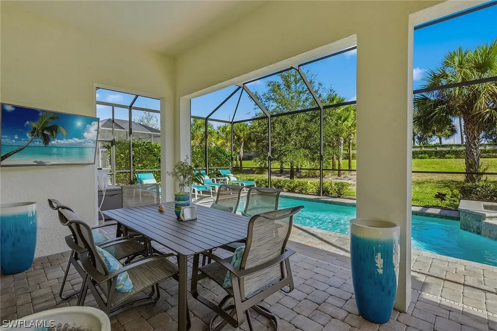 2730 Aviamar Circle Naples FL 34114