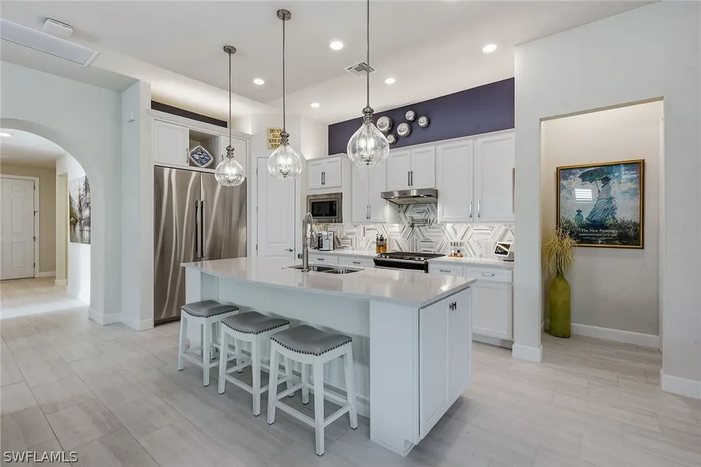 2730 Aviamar Circle Naples FL 34114