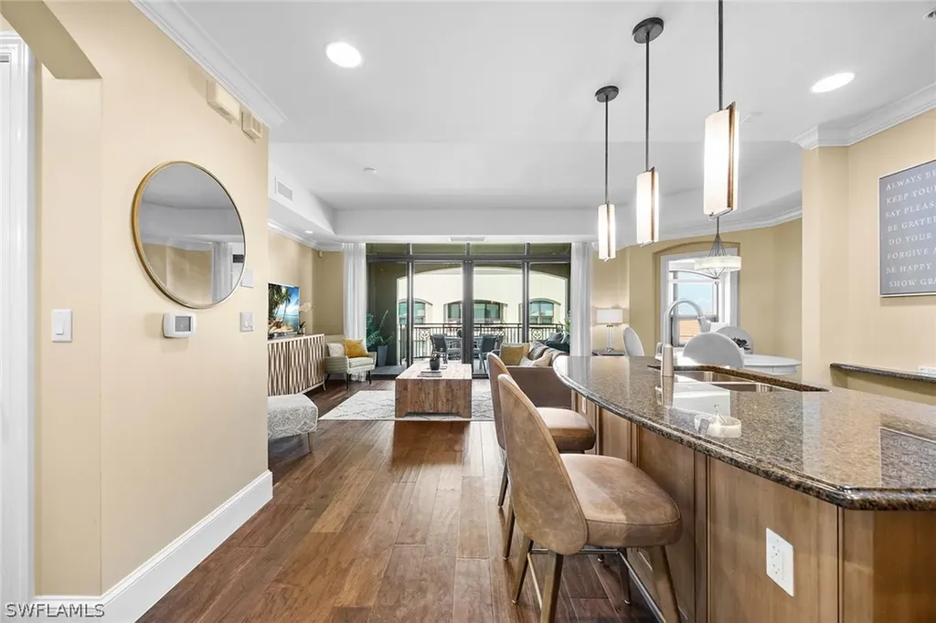 9123 Strada Place Naples FL 34108