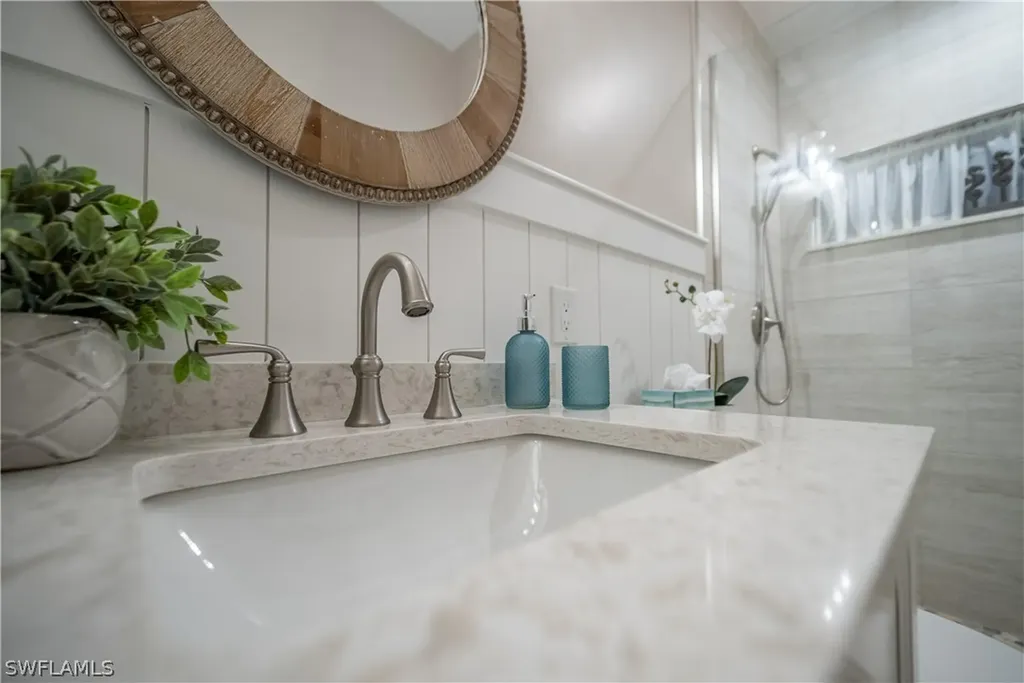 9160 Southmont Cove Fort Myers FL 33908