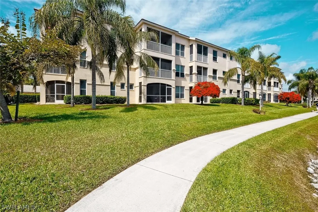 9160 Southmont Cove Fort Myers FL 33908