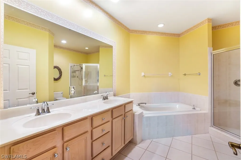 8490 Danbury Boulevard Naples FL 34120