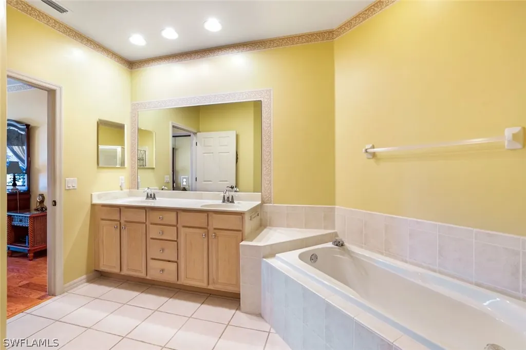 8490 Danbury Boulevard Naples FL 34120