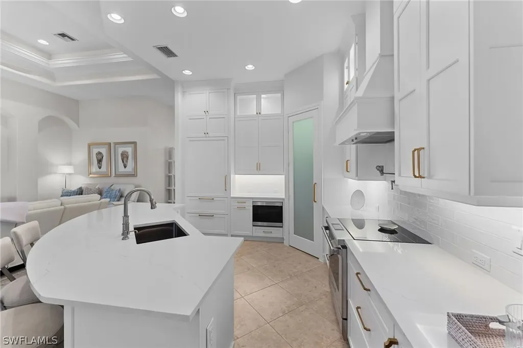 7831 Valencia Court Naples FL 34113