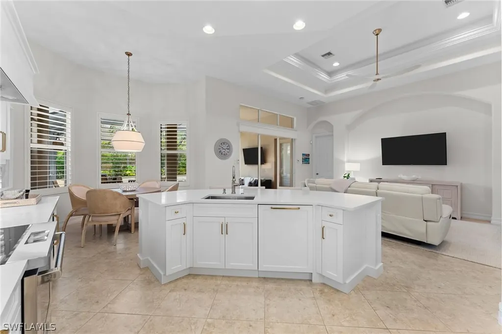 7831 Valencia Court Naples FL 34113