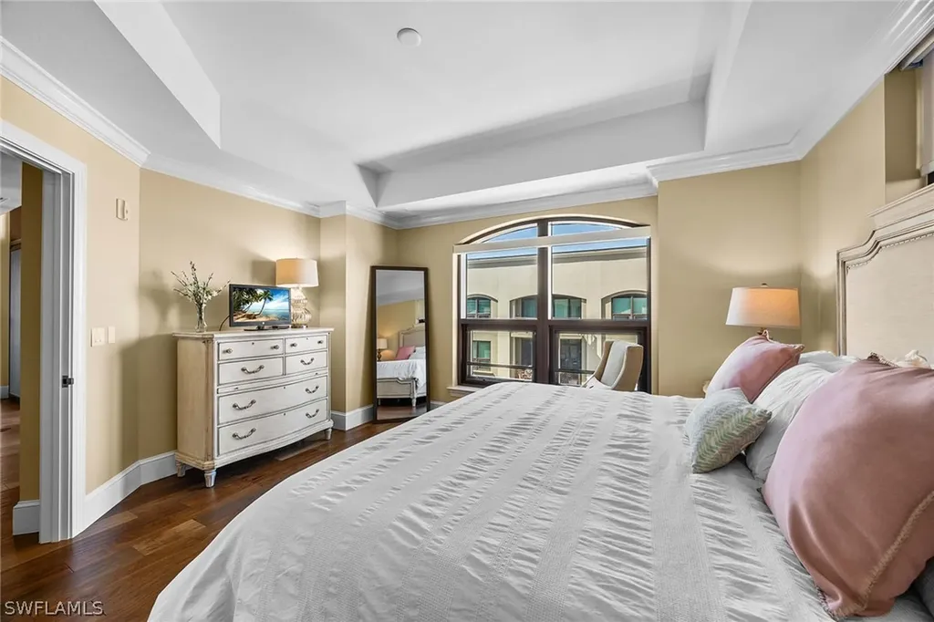 9123 Strada Place Naples FL 34108