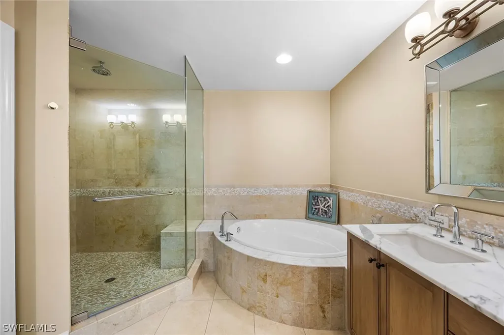 9123 Strada Place Naples FL 34108