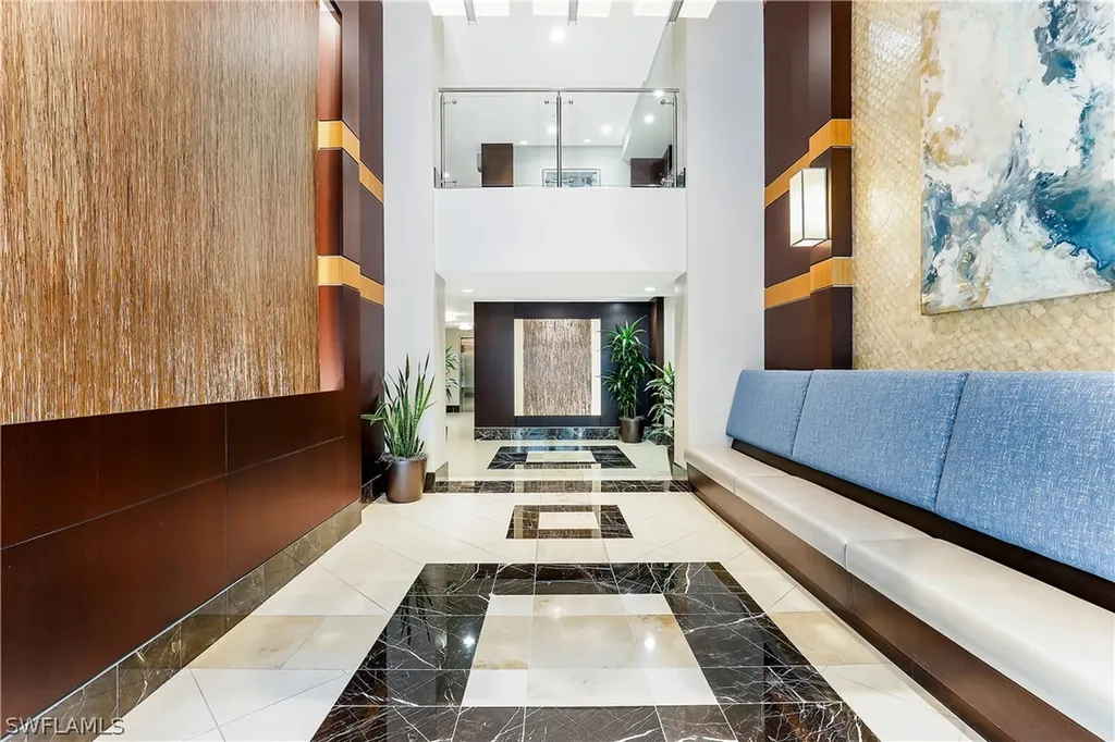 9123 Strada Place Naples FL 34108