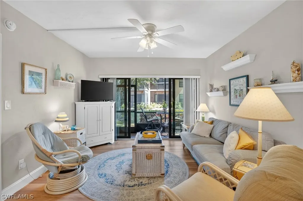 Marco Island FL, 35 Greenbrier Street, Unit 6-104