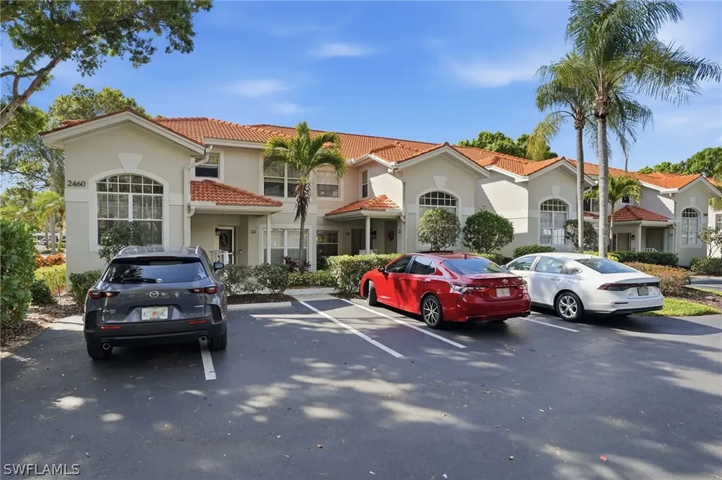 2460 Old Groves Road Naples FL 34109